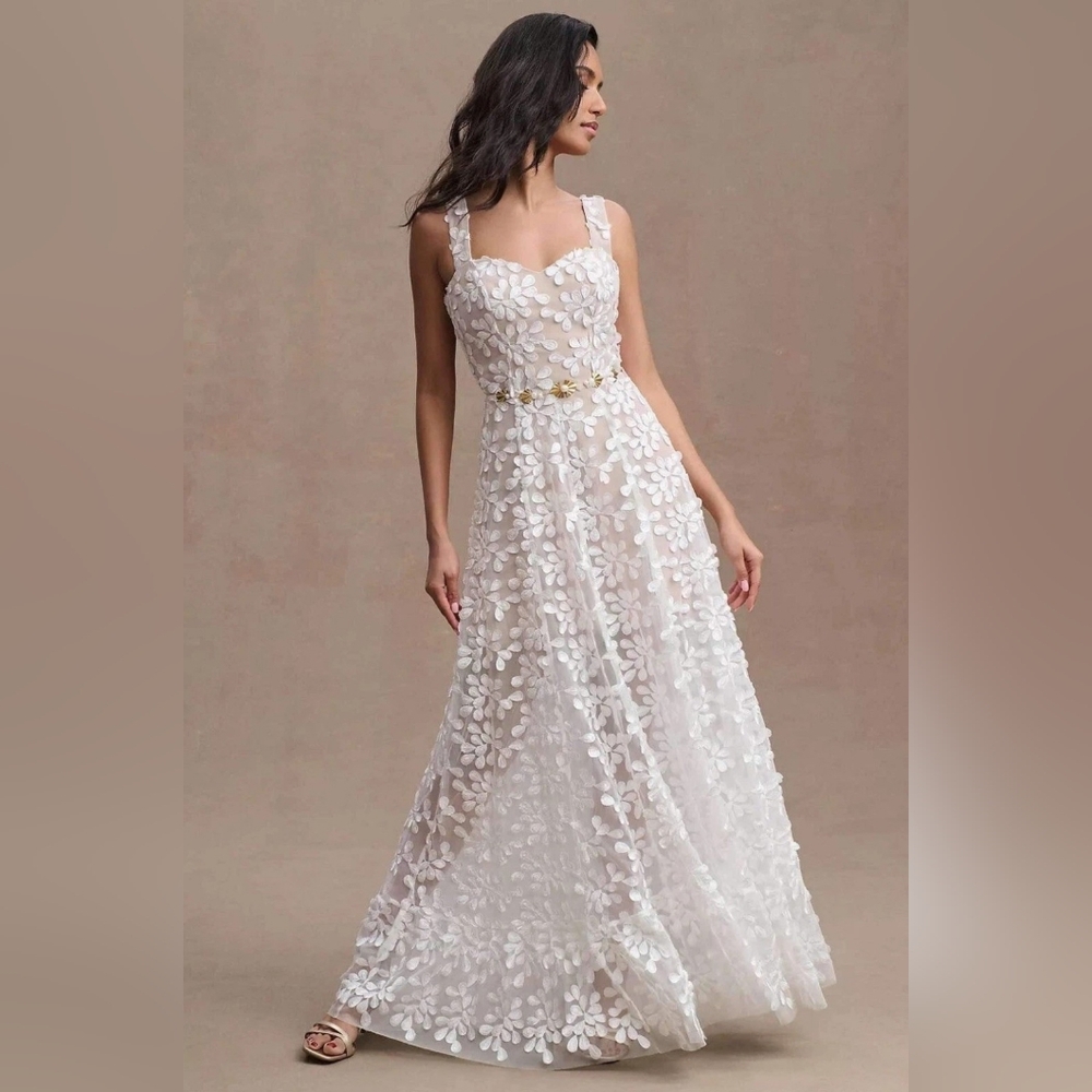 Dress The Population Anabel Sweetheart Embroidered....